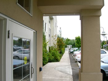 Riverside Landing Front Door - Photo Gallery 13