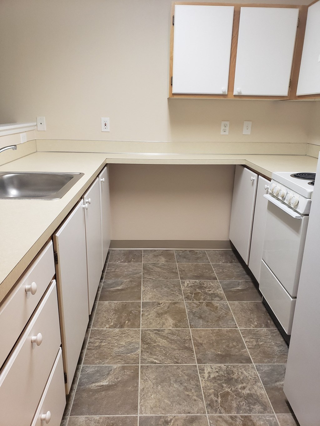 Riverside Landing kitchen