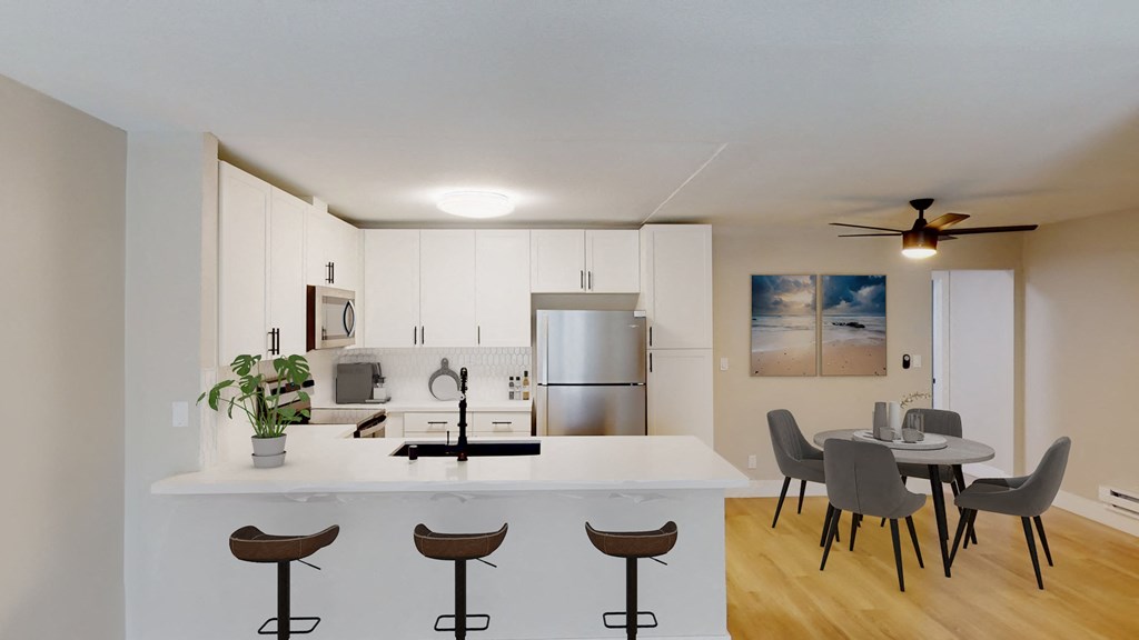 SaltAire Dining Area and Kitchen Island