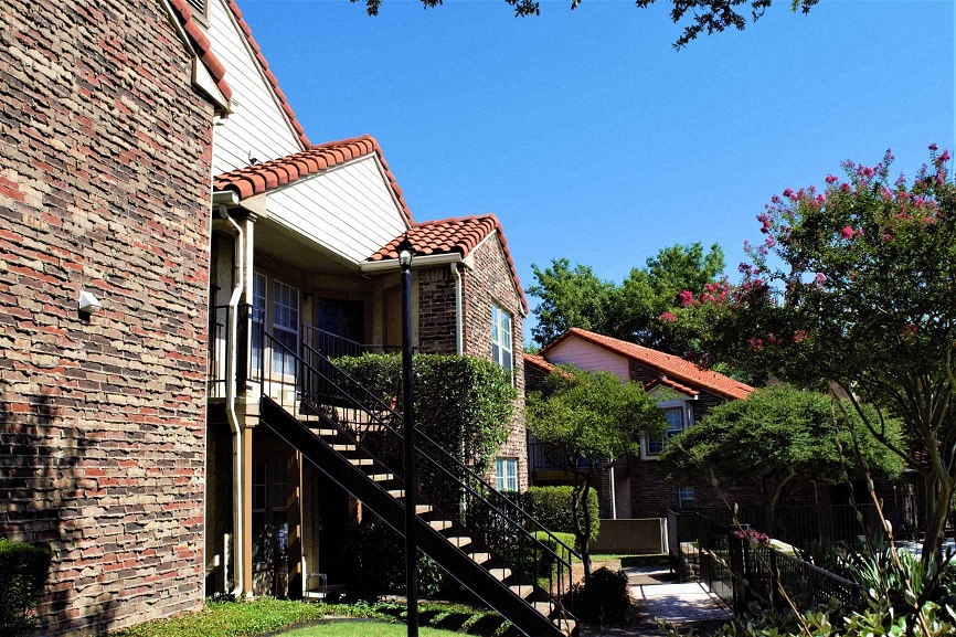 Sevilla Apartments exterior building