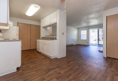27606 Pacific Hwy S 1-3 Beds Apartment for Rent - Photo Gallery 1