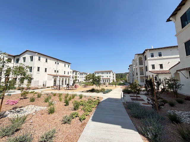 Somis Ranch Exterior Pathway