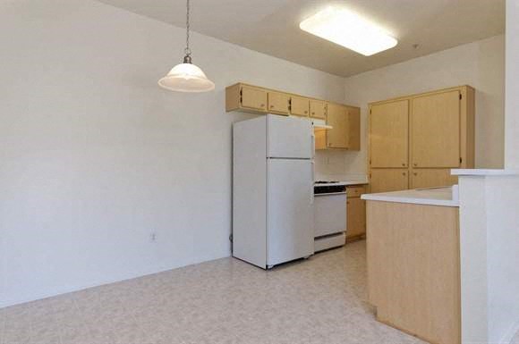 Sorrento Villas unfurnished dining area and kitchen