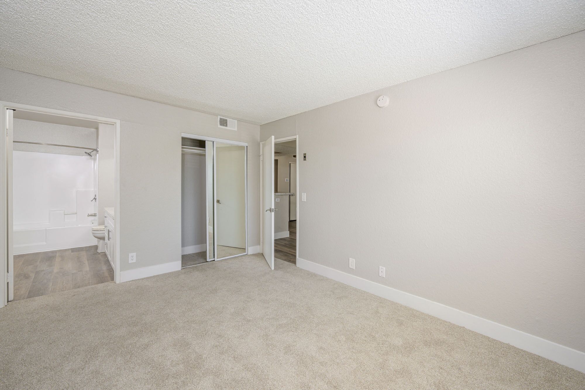 1435 Stanley Ave 1 Bed 1 Bath Bedroom