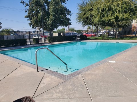 Sunny View swimming pool