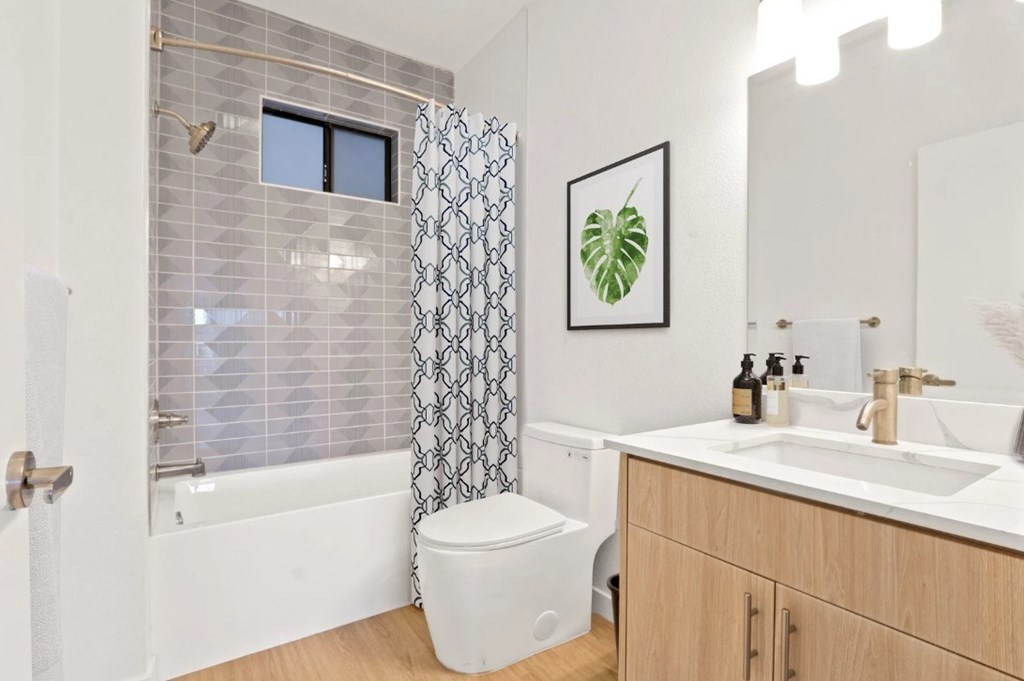 Terraces at La Cienega  2 Bedroom Bathroom