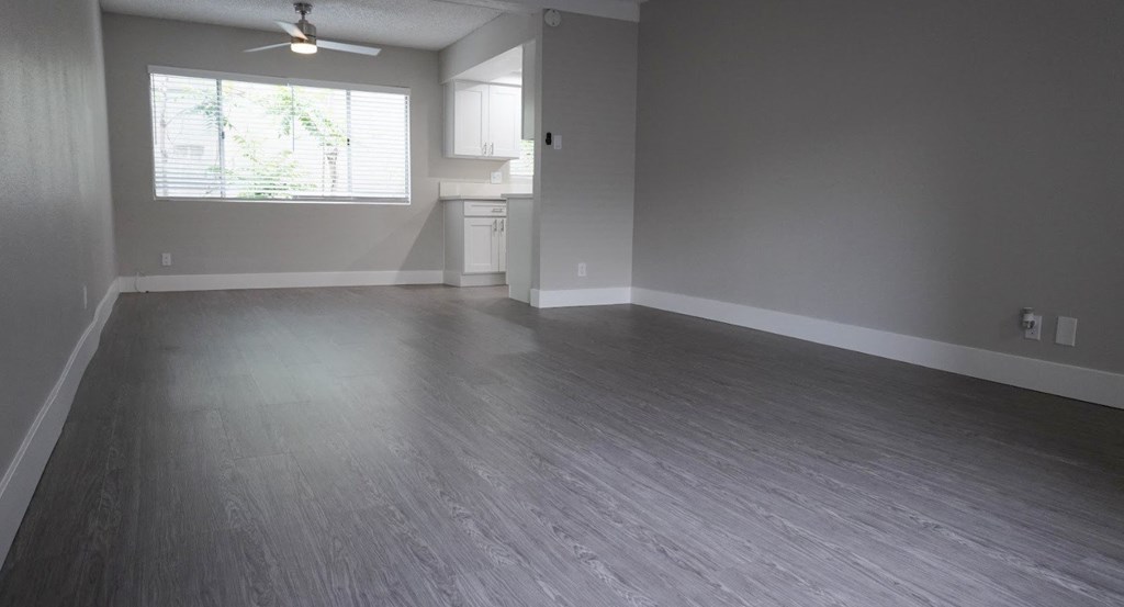 The Canyons at Sherman Oaks unit 6 living room