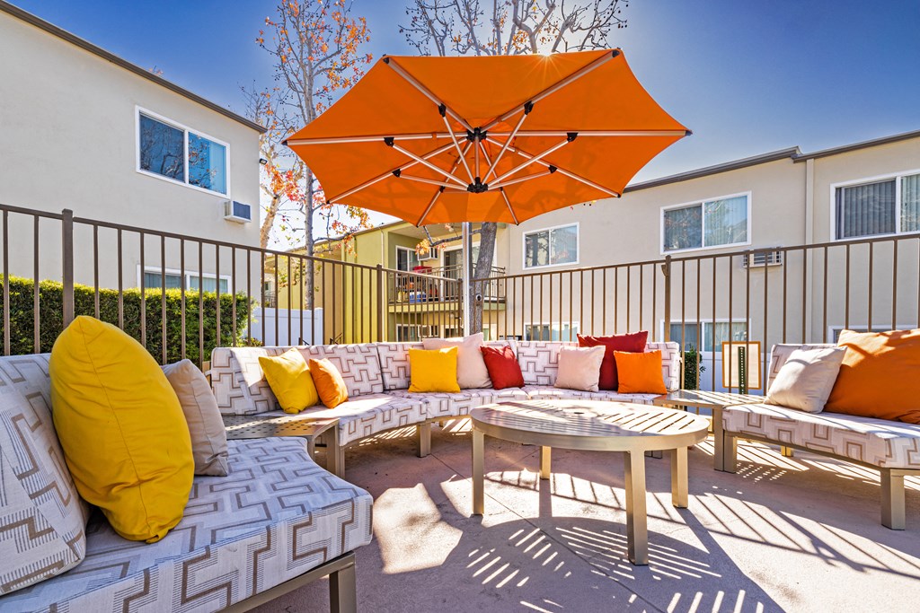 Apartment for rent near Glendale new seating area by pool