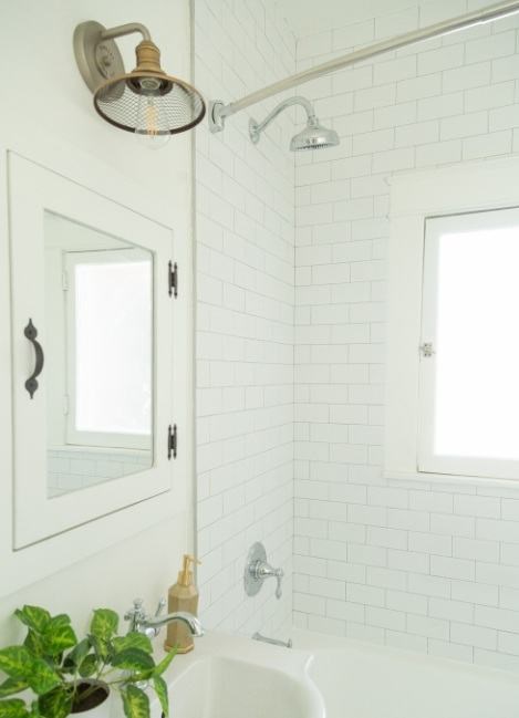 The Villa Elaine Bathroom