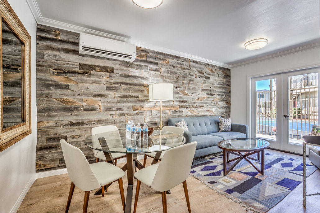 The Summit at La Crescenta on site leasing office