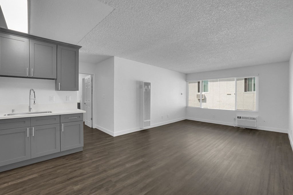 Tierra Del Sol 1 Bedroom Living Room