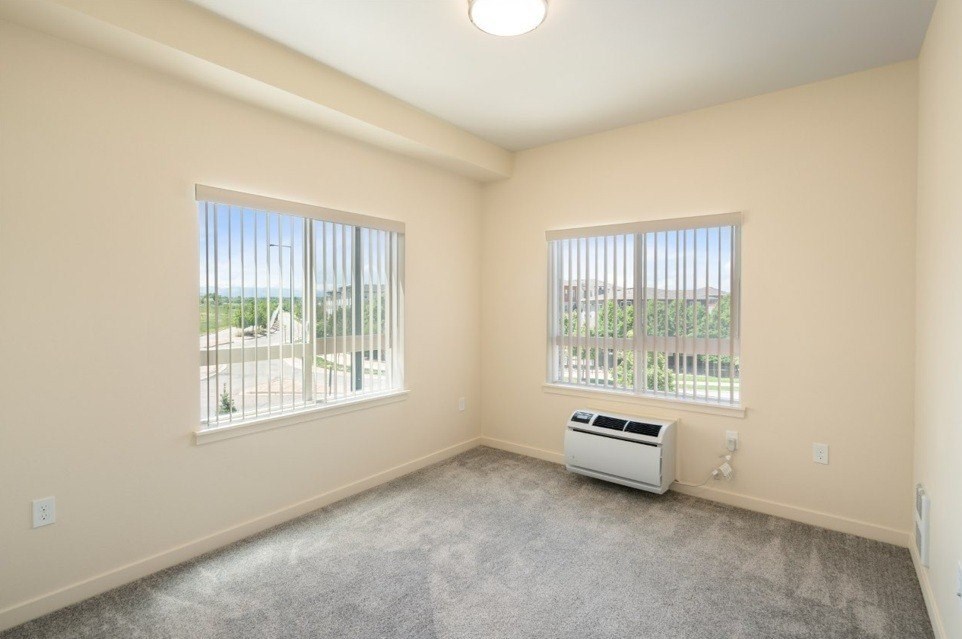 Traditions at Lafayette bedroom