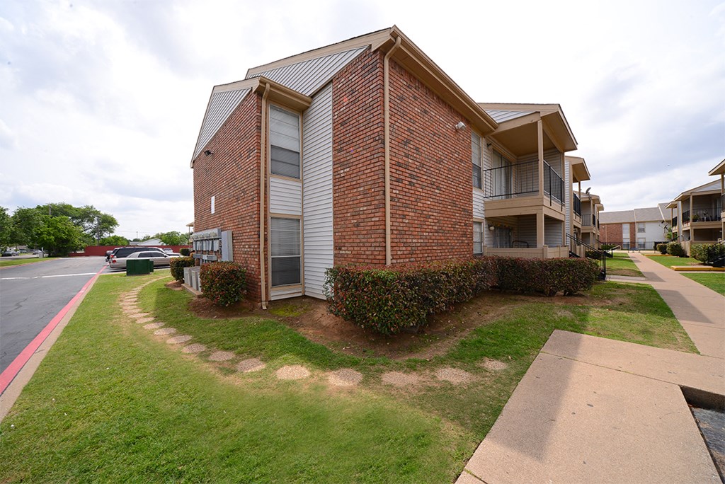 Trinity Park Apartments exterior building