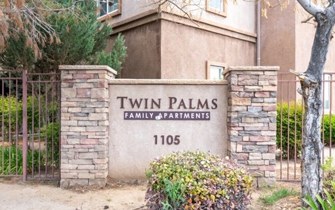 Twin Palm sign