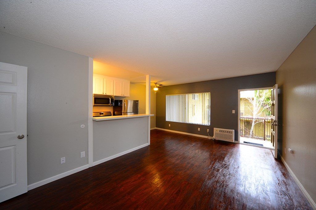 University Gardens unfurnished living room