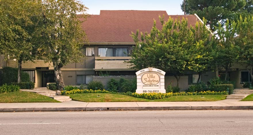 Villa Sabrina Exterior Wide Shot