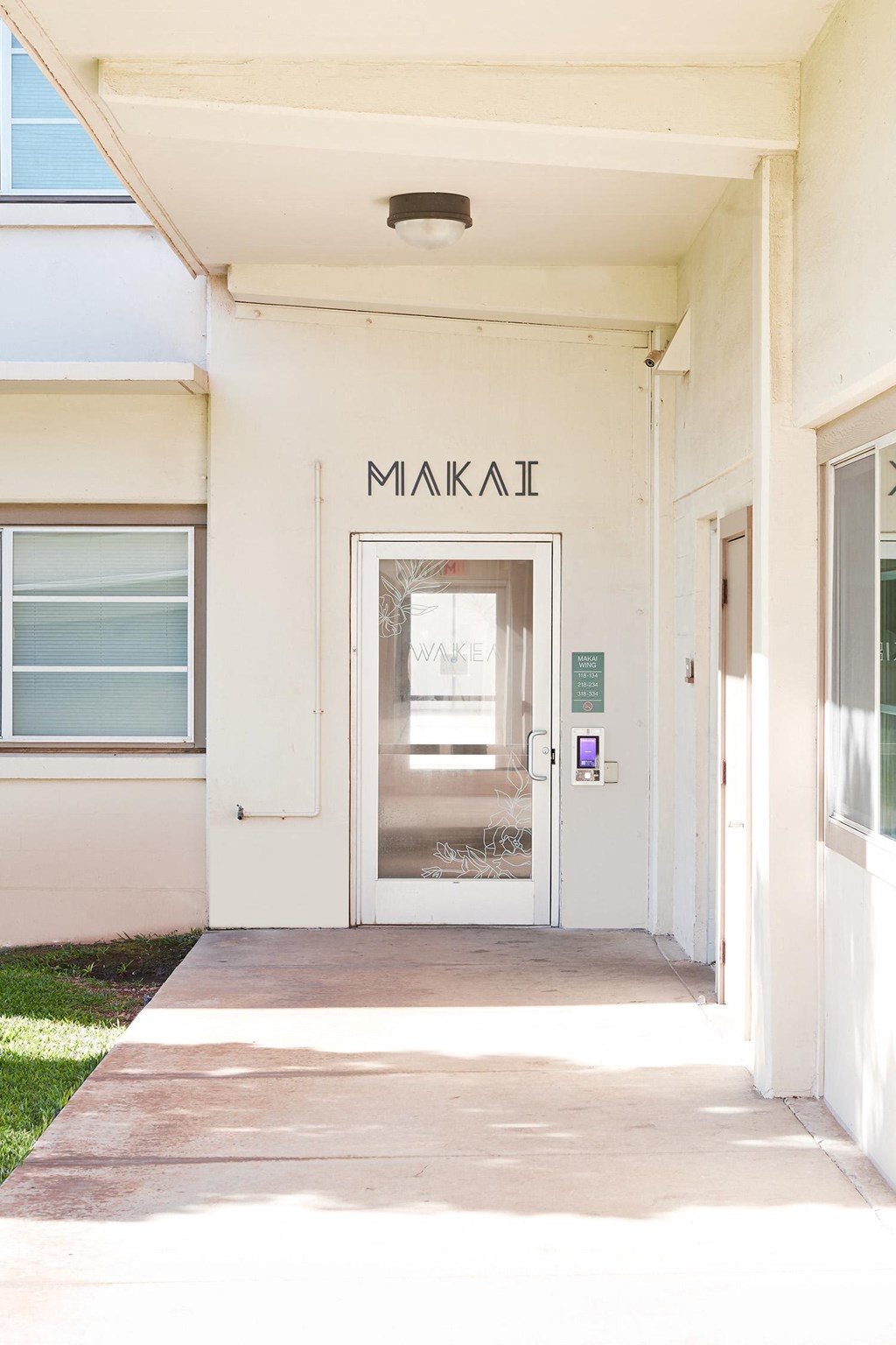 WakeaGardens_Exterior_MakaiEntranceHallway