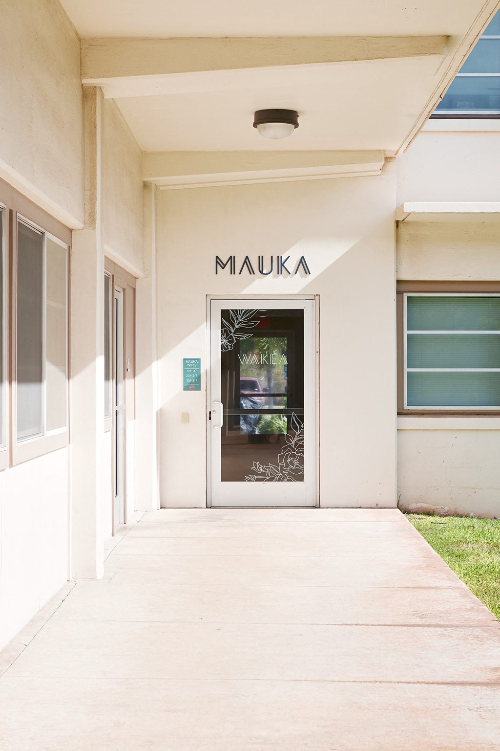 WakeaGardens_Exterior_MaukaEntranceHallway