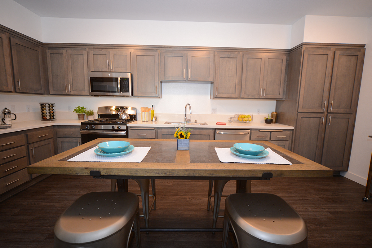 Yolo Apartments Kitchen Activity Hub