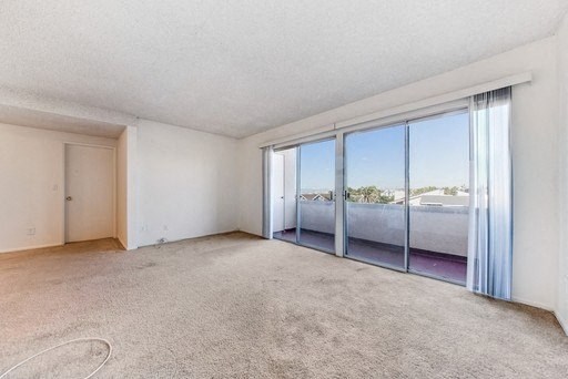 Seaview Apartments living area