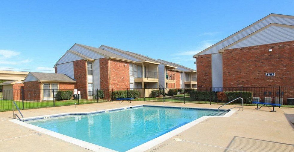 Simple Apartments Near Northlake College Irving with Simple Decor