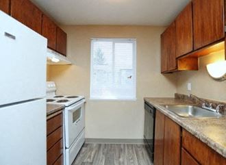 5Avaire  Apartment Homes kitchen area - Photo Gallery 1