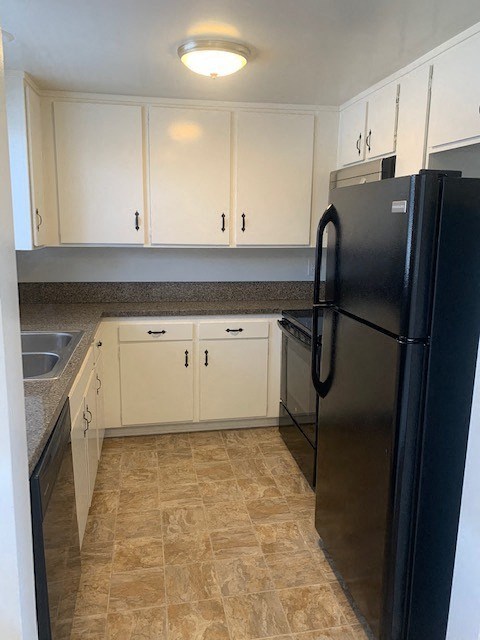 Seaview Apartments kitchen