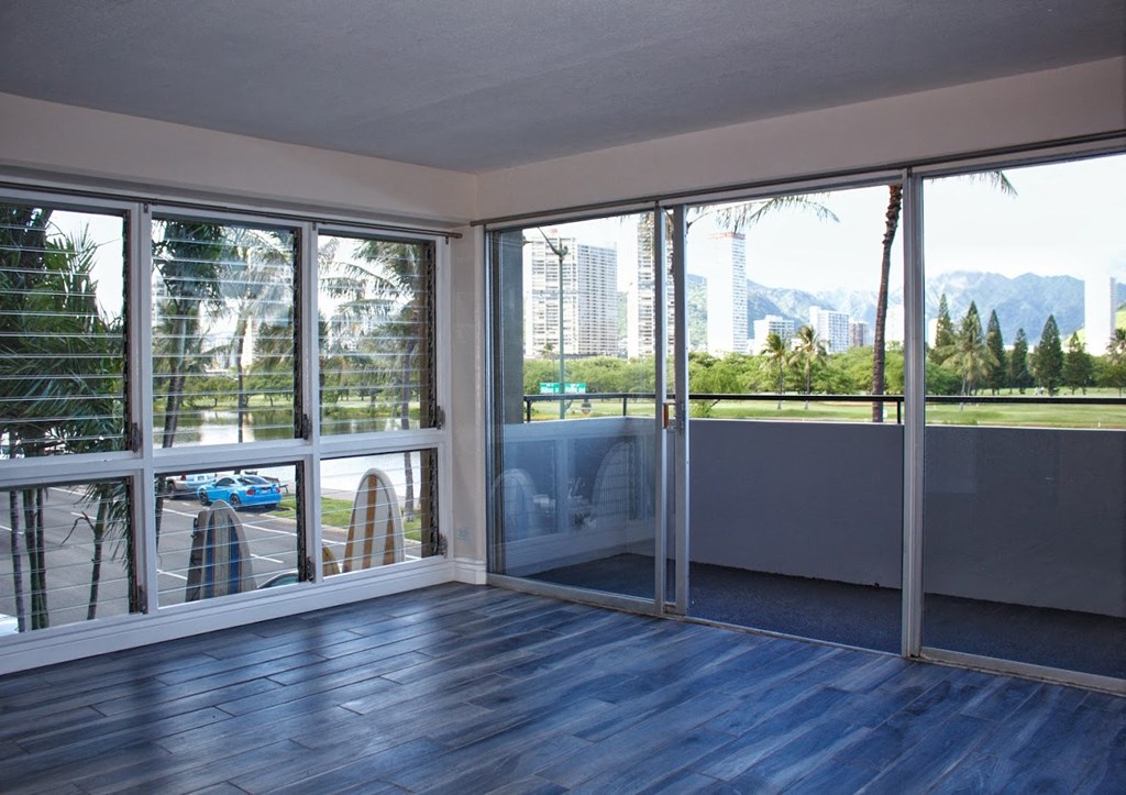 Napili Towers living area