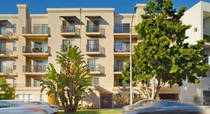 1422 on 7th Exterior