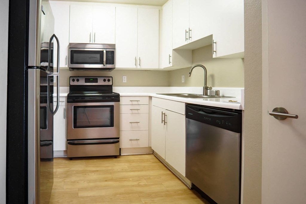 1428 on 6th kitchen appliances