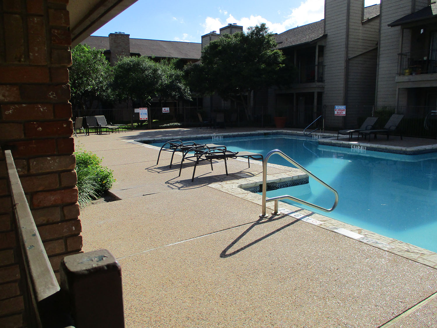 Trails of Walnut Creek pool area