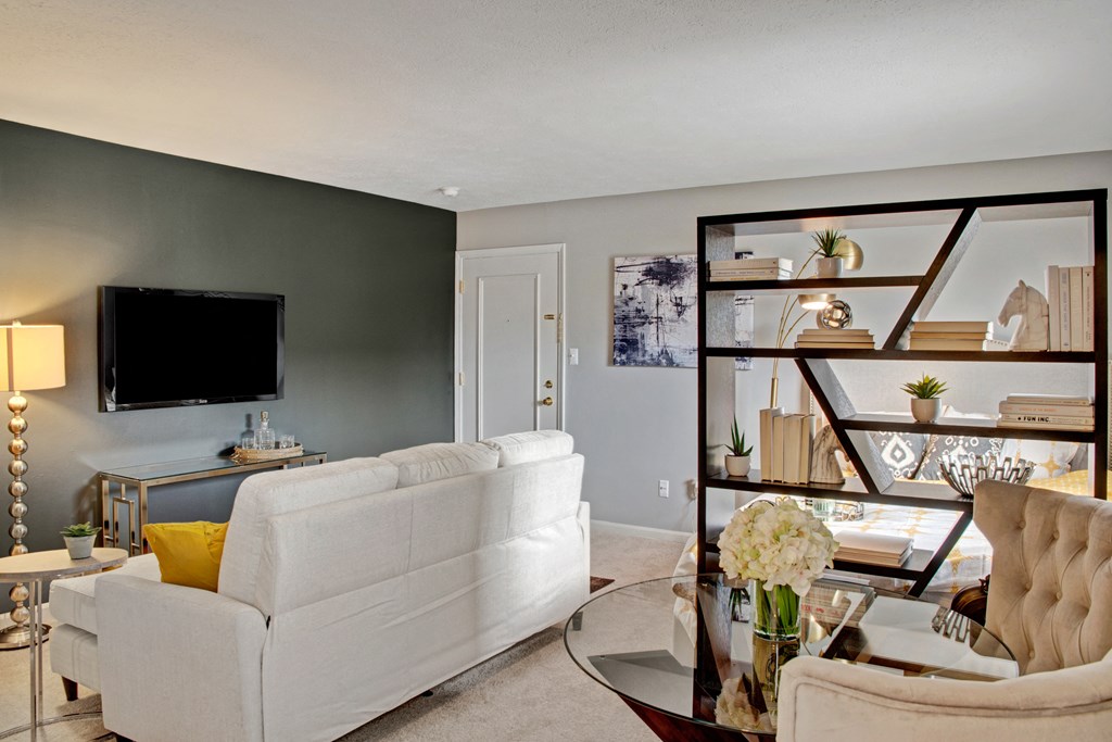 Lake Castelton Apartment Homes | Indianapolis, IN | Amenities