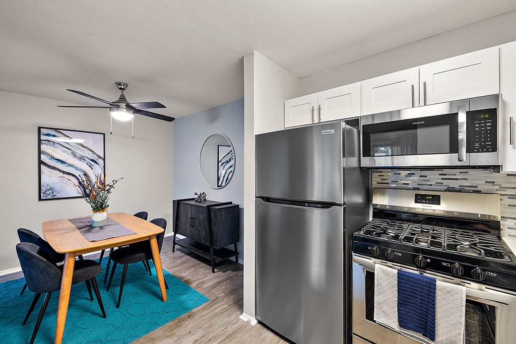 own & Country Apartments  |  Ann Arbor, MI  Town & Country Apartments  |  Ann