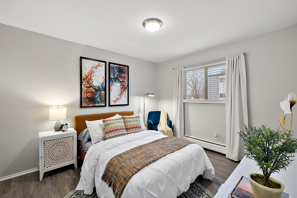 own & Country Apartments  |  Ann Arbor, MI Country Apartments  |  Ann