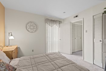 Forest View Apartments - Photo Gallery 24