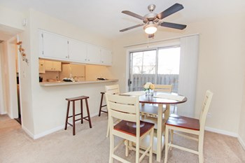 6111 Allisonville Road 1-3 Beds Apartment for Rent - Photo Gallery 3