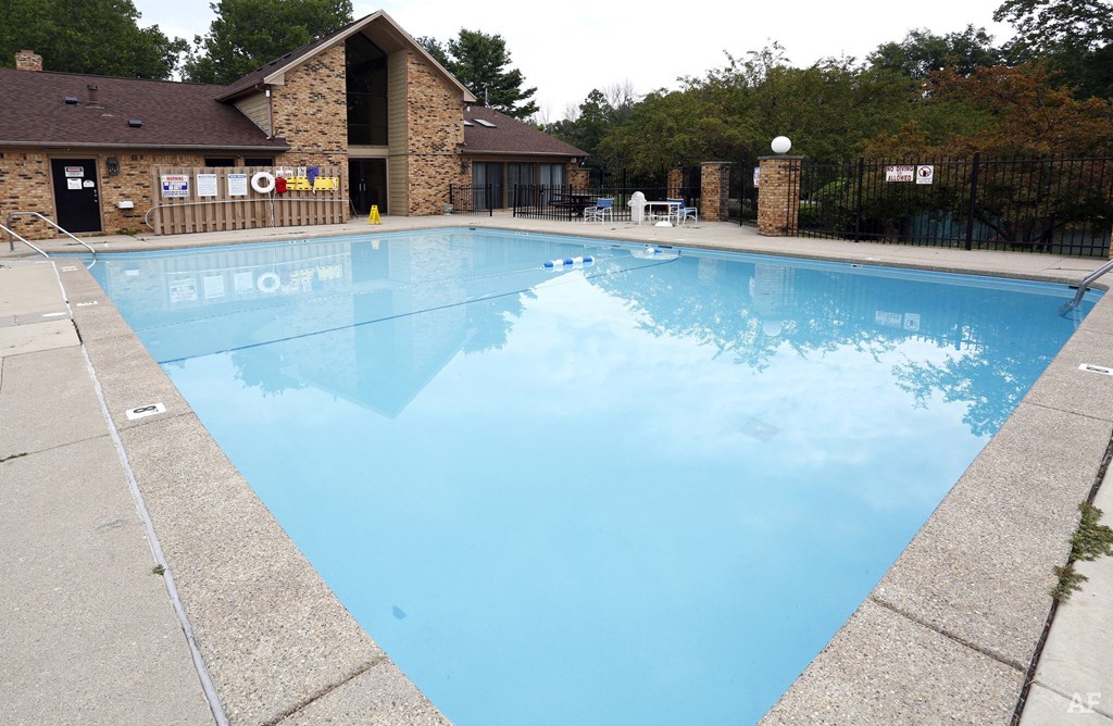 Crooked Creek Apartment Homes | Indianapolis, IN