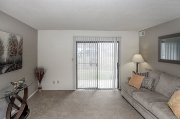 Crooked Creek Apartment Homes | Indianapolis, IN - Photo Gallery 4