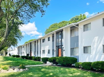 Golf View Apartments  |  Sterling Heights - Photo Gallery 15