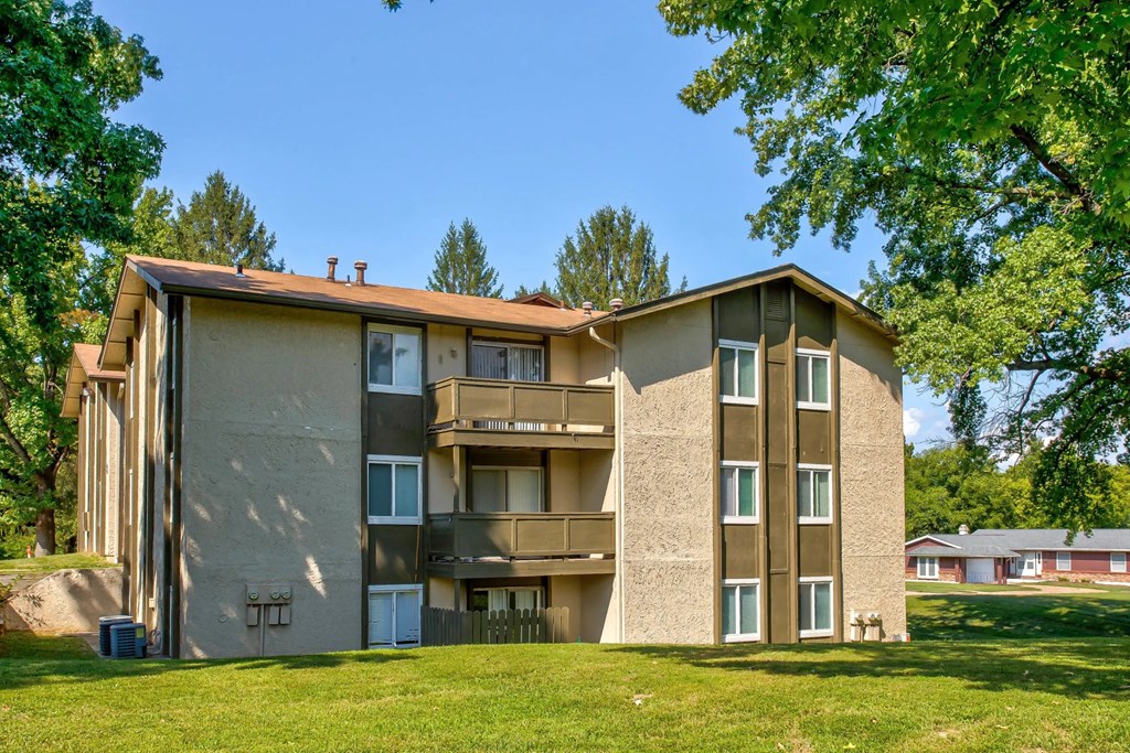 Hathaway Village | St. Louis