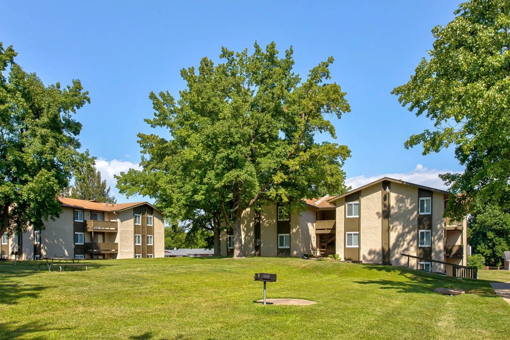 Hathaway Village | St. Louis