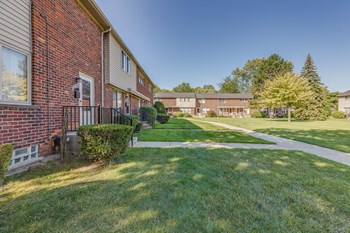 Oak Park Manor | Oak Park, MI - Photo Gallery 6
