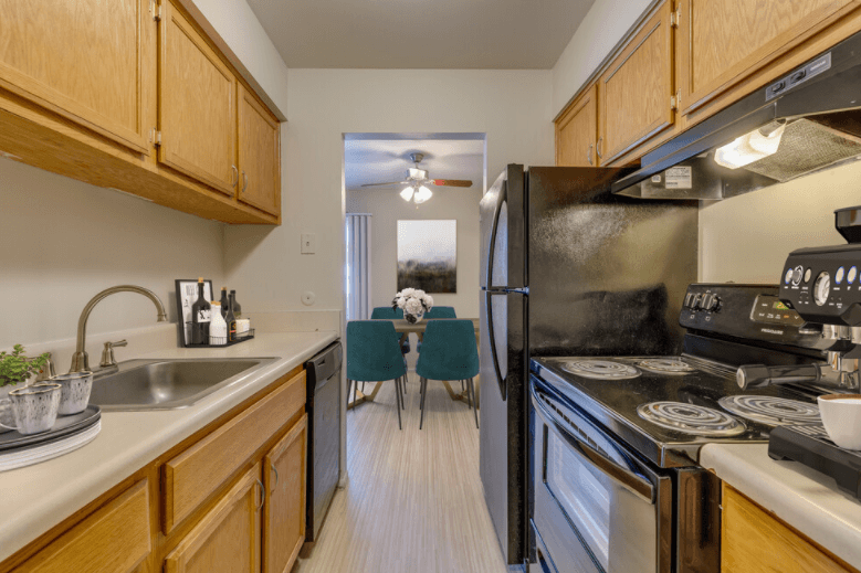 Oak Park Manor | Oak Park, MI