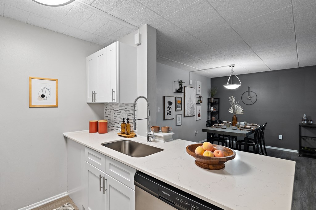 Southgate Apartments | Southgate, MI