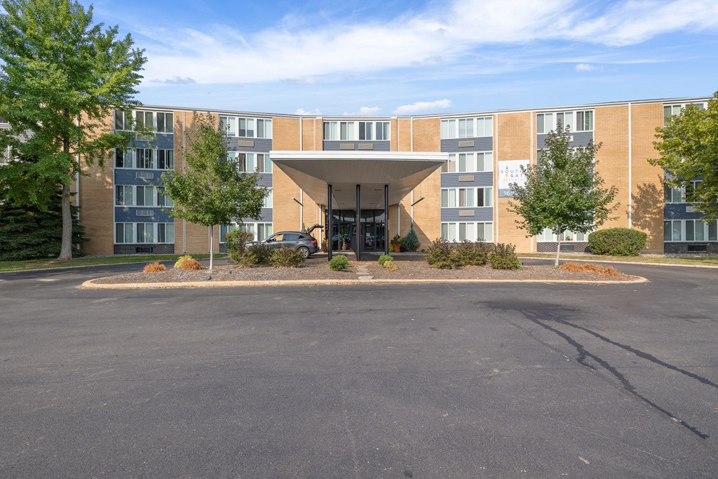 Southgate Apartments | Southgate, MI