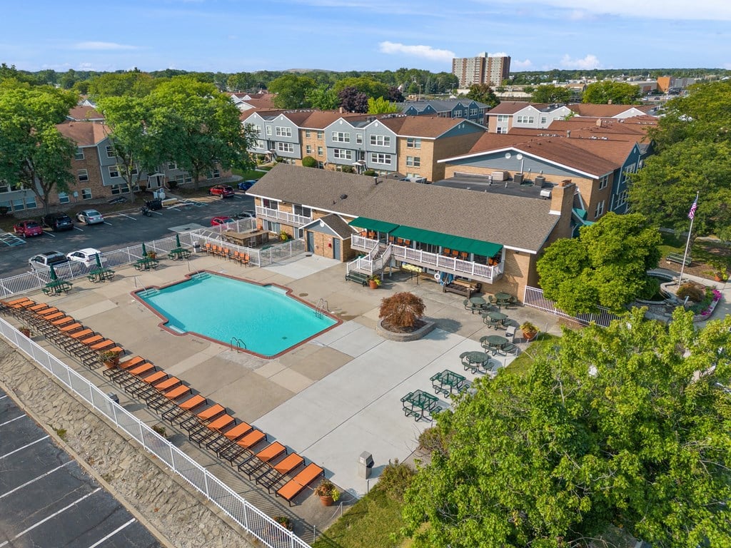 Southgate Apartments | Southgate, MI