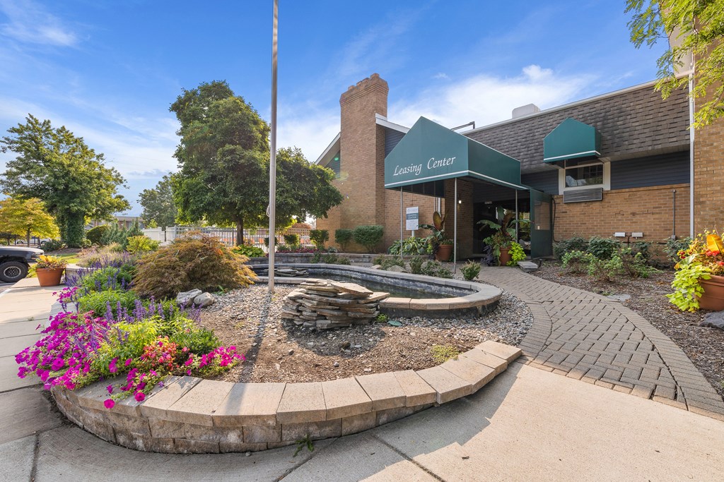 Southgate Apartments | Southgate, MI