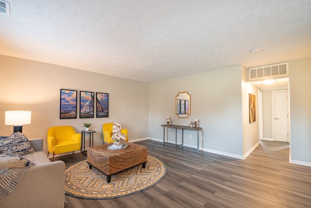 Spinnaker Court | Indianapolis, IN