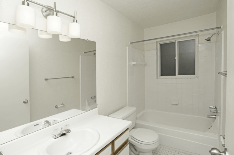 Stephenson House Apartments & Townhomes | Madison Heights, M