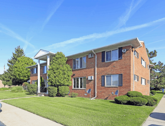 Stephenson House Apartments & Townhomes | Madison Heights, M